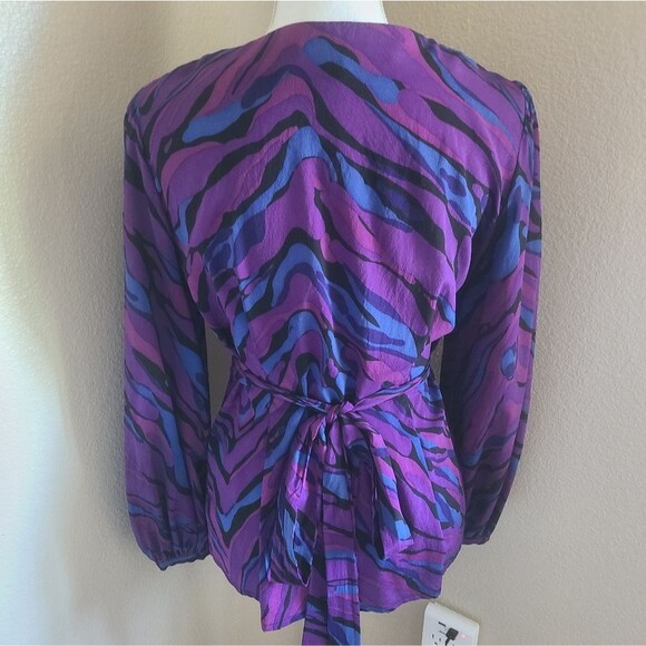 trina turk stretch silk wrap blouse long sleeve womens size M - Picture 3 of 7